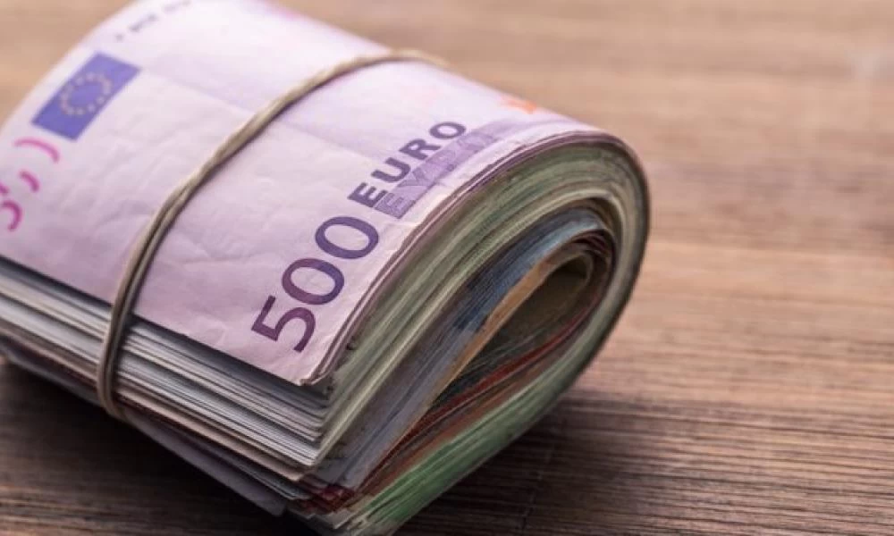 Μειώθηκαν οι ληξιπρόθεσμες οφειλές του Δημοσίου προς ιδιώτες